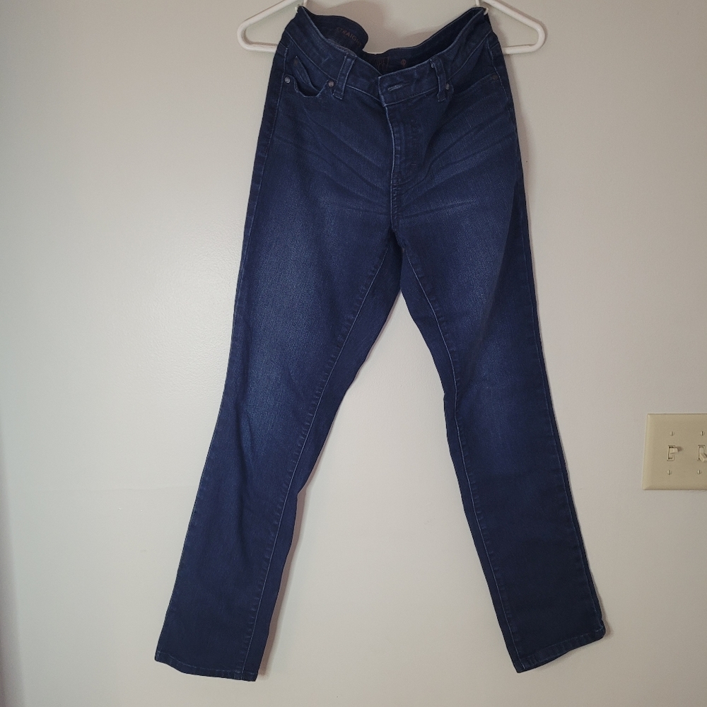 Jennifer Lopez Jeans Size 8 straight dark wash